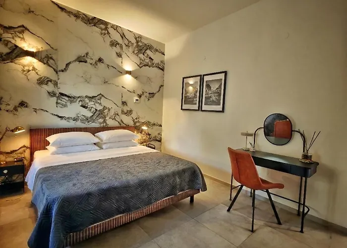 Casa Sofia Anna - A Vicino Metro B Apartment *